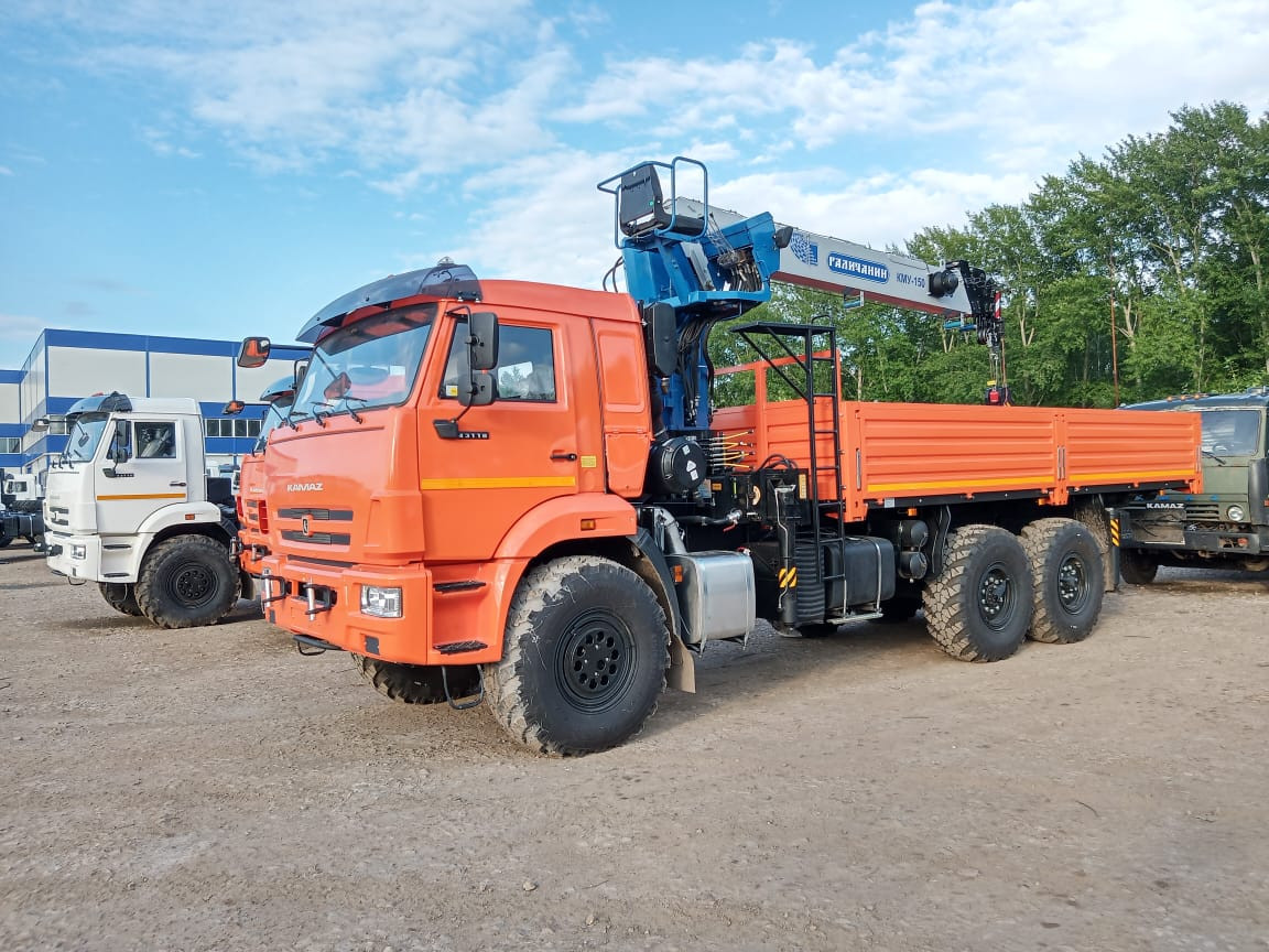 Камаз 43118 бортовой с КМУ Камаз 43118 бортовой с КМУ